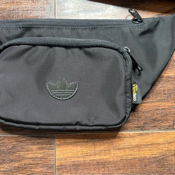 Adidas Originals Premium Essentials Waist Belt Bag - Picture 4 of 4